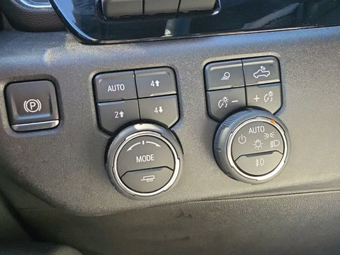 Used 2026 Chevrolet Silverado 3500 High Country w/ High Country Premium Package AWD/4WD image 20