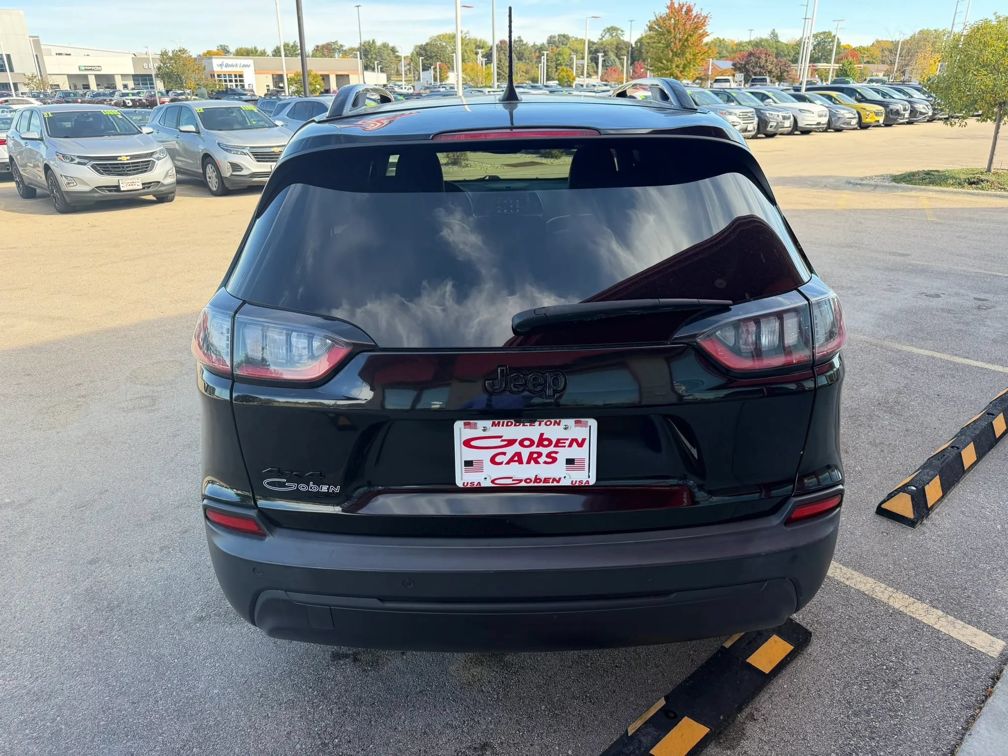 Used 2023 Jeep Cherokee Altitude Lux AWD/4WD image 4