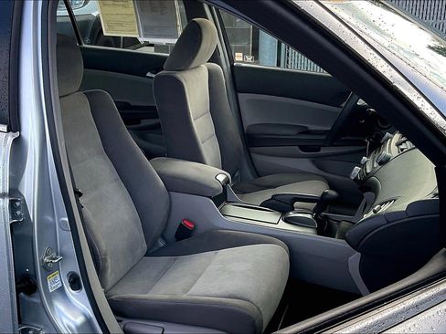 Used 2008 Honda Accord LX-P image 7