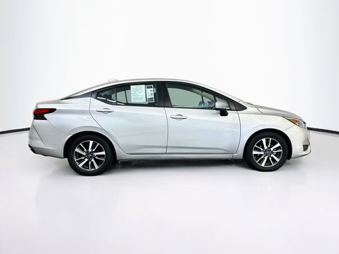 Used 2025 Nissan Versa SV FWD image 10