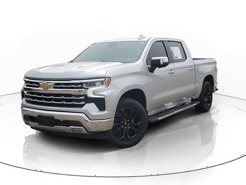 Used 2022 Chevrolet Silverado 1500 LTZ w/ LTZ Premium Package AWD/4WD image 1