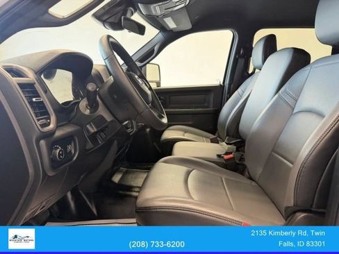 Used 2025 RAM 3500 Tradesman w/ Chrome Appearance Group AWD/4WD image 11