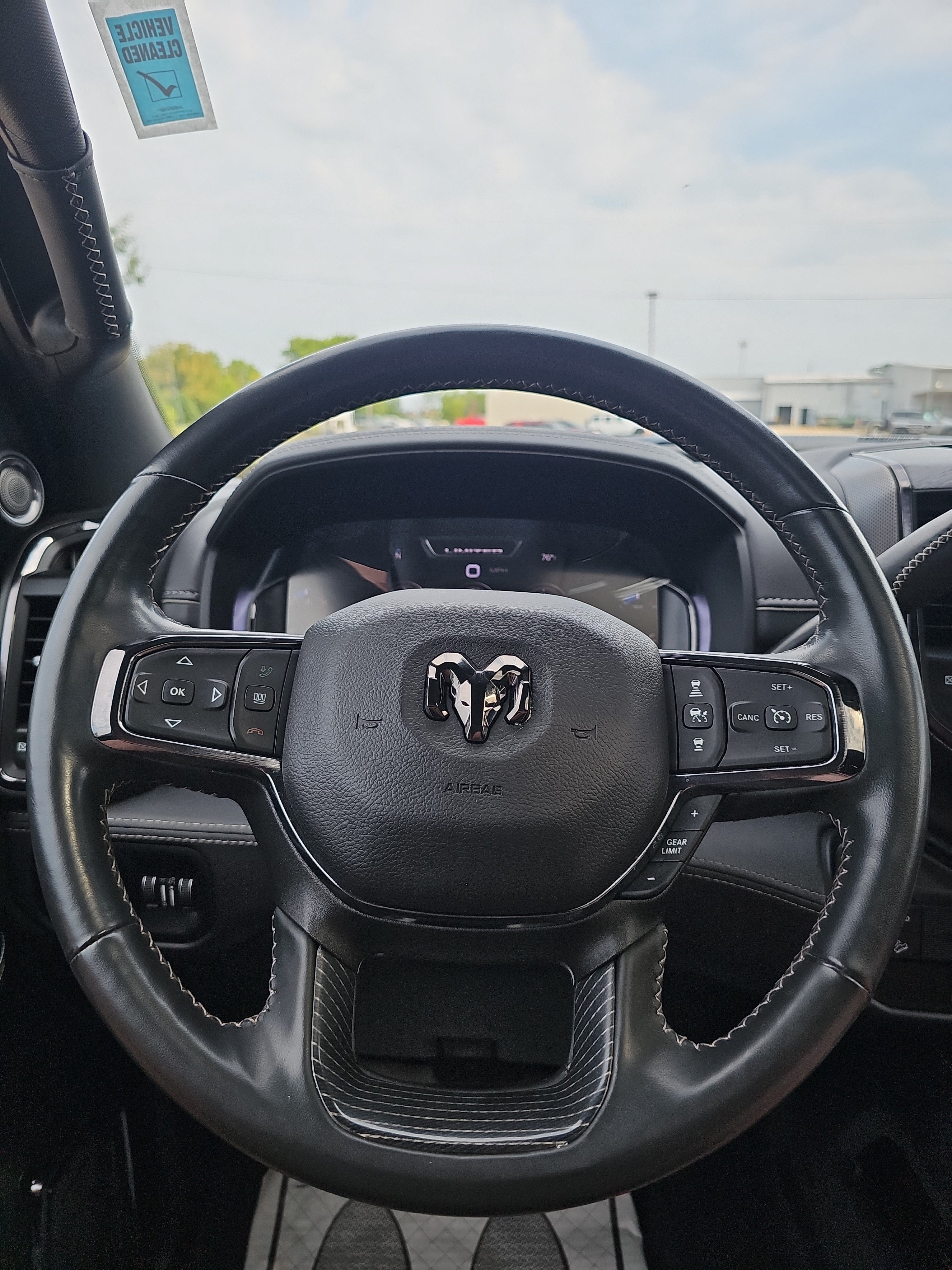 Used 2024 RAM 2500 Limited AWD/4WD image 27