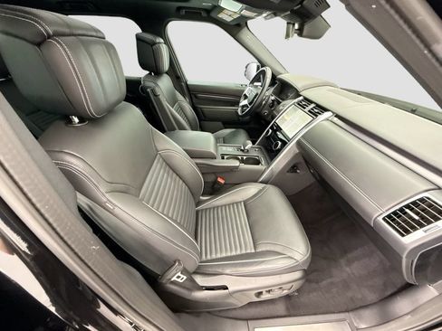 Used 2024 Land Rover Discovery Metropolitan Edition AWD/4WD image 19