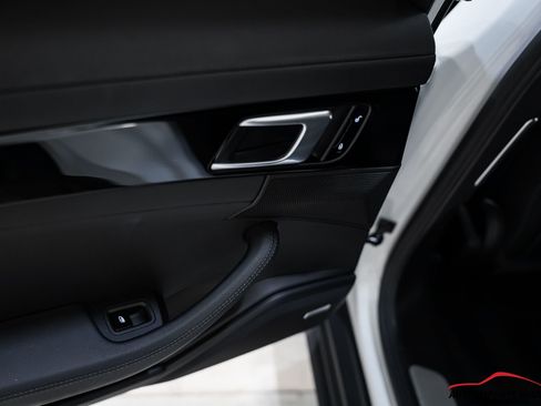 Used 2018 Porsche Panamera image 59