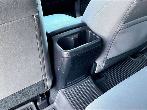 Used 2017 Toyota Tacoma SR5 image 10