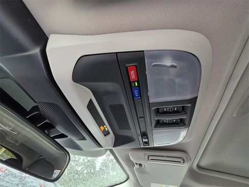 Used 2024 Subaru Crosstrek 2.0i Premium image 28