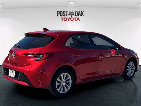 Used 2025 Toyota Corolla SE image 6