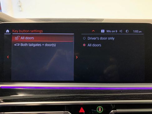 Used 2022 BMW X7 xDrive40i w/ M Sport Package AWD/4WD image 57