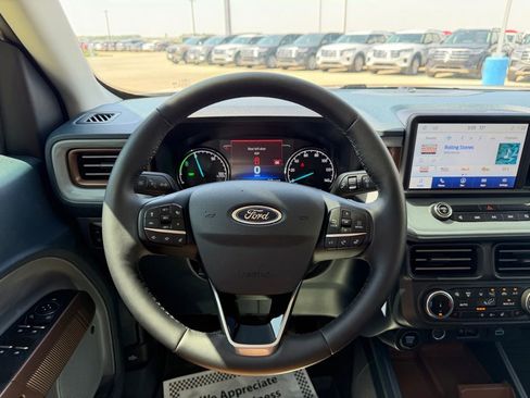 Used 2024 Ford Maverick Lariat FWD image 12