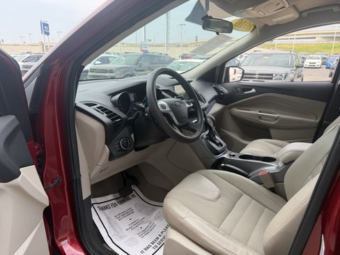 Used 2016 Ford Escape SE w/ SE Chrome Package AWD/4WD image 31
