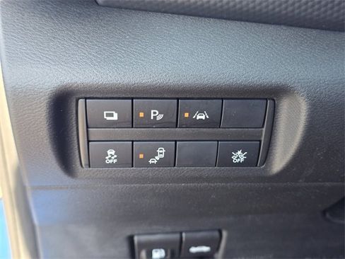 Used 2023 Nissan Kicks S image 34