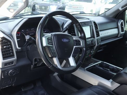 Used 2019 Ford F250 Lariat w/ Lariat Value Package image 20