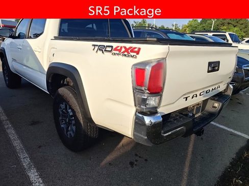 Used 2023 Toyota Tacoma TRD Off-Road AWD/4WD image 4