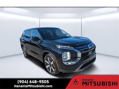 New 2025 Mitsubishi Outlander SE