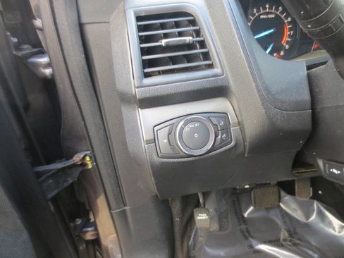 Used 2017 Ford Explorer 4WD Police Interceptor image 12