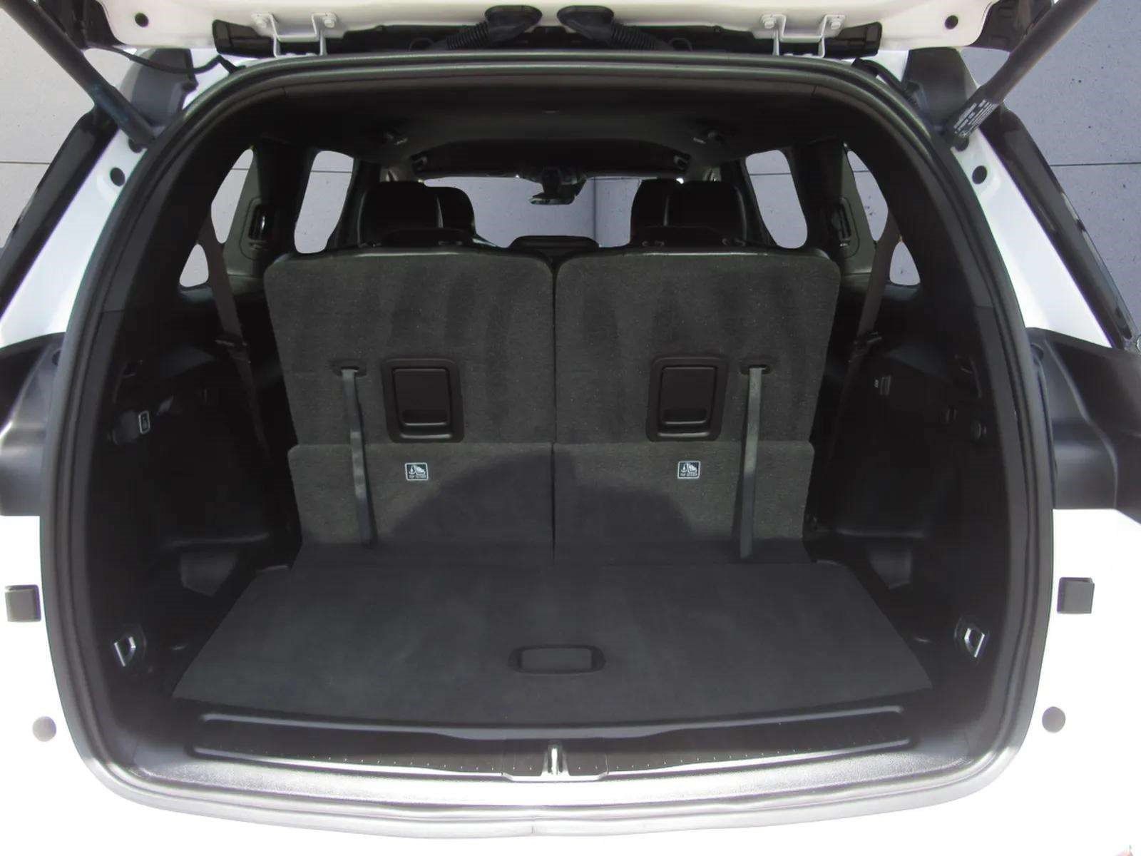 Used 2025 Jeep Grand Cherokee L Limited AWD/4WD image 13