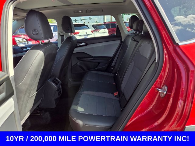 Used 2023 Volkswagen Taos SE w/ Panoramic Sunroof Package FWD image 11