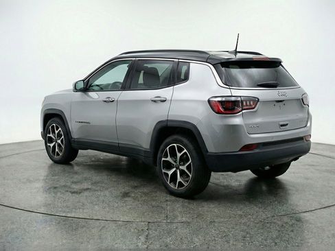 Used 2025 Jeep Compass Limited AWD/4WD image 6