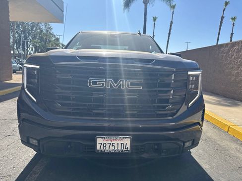 Certified 2023 GMC Sierra 1500 Elevation w/ X31 Off-Road Package AWD/4WD image 2