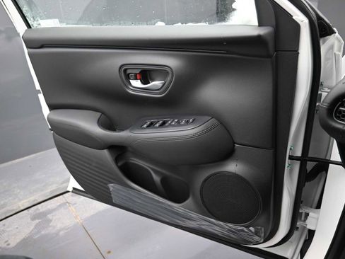 New 2026 Honda HR-V LX image 10