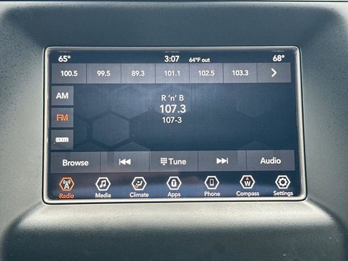 Used 2020 Jeep Grand Cherokee Laredo image 12