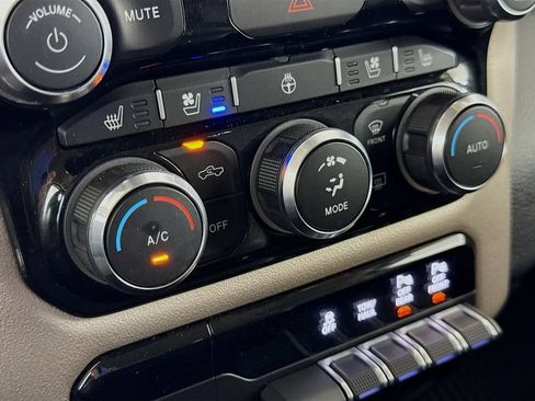 Used 2021 RAM 1500 Laramie RWD image 16