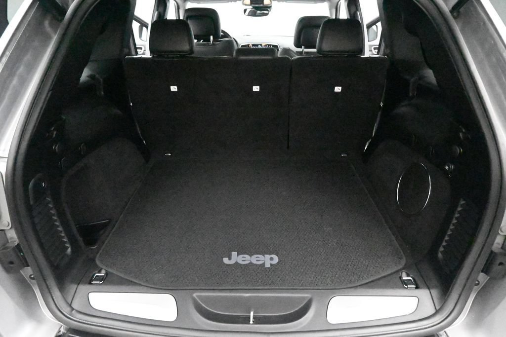 Used 2019 Jeep Grand Cherokee Summit AWD/4WD image 24