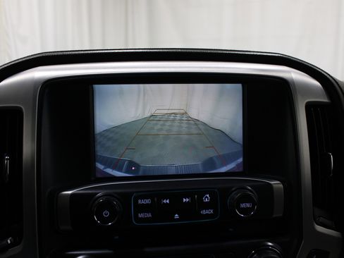 Used 2018 GMC Sierra 1500 SLT image 15