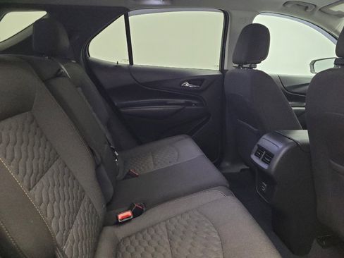 Used 2021 Chevrolet Equinox LT image 19