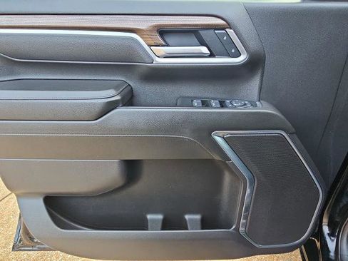 Certified 2025 Chevrolet Silverado 2500 LT w/ Z71 Chrome Sport Edition image 21