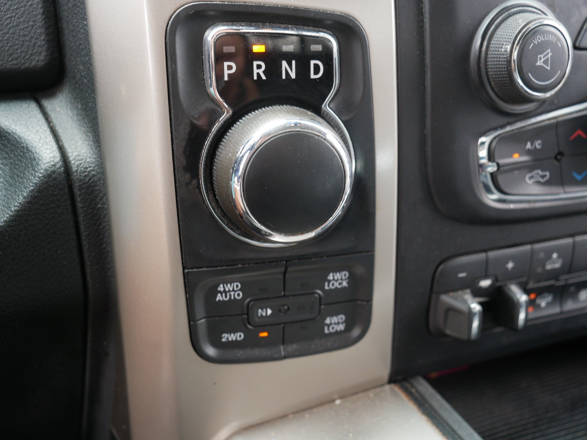 Used 2015 RAM 1500 Lone Star AWD/4WD image 30