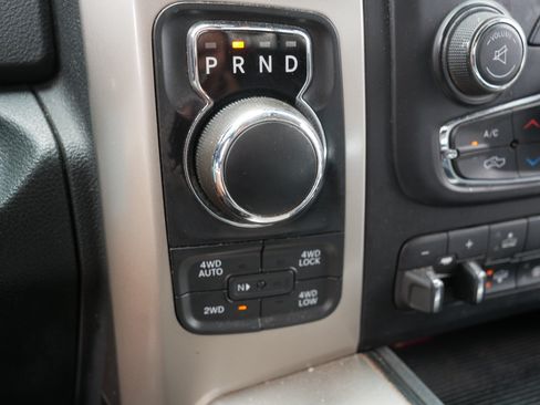 Used 2015 RAM 1500 Lone Star AWD/4WD image 30