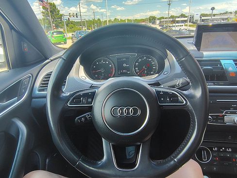 Used 2016 Audi Q3 2.0T Prestige w/ Prestige Package AWD/4WD image 21