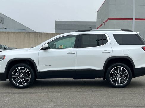 Used 2023 GMC Acadia SLT w/ Technology Package image 9