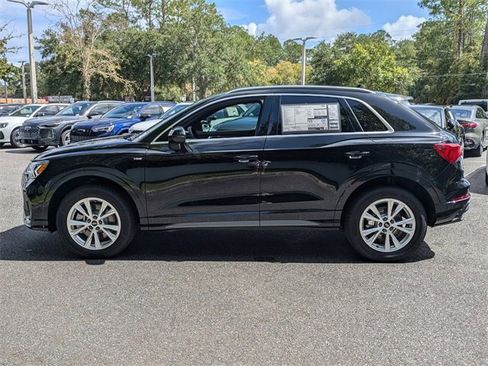 Used 2025 Audi Q3 2.0T Premium w/ Convenience Package image 6