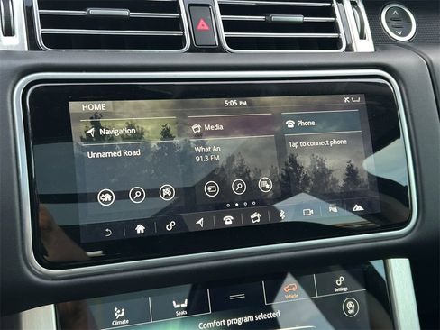 Used 2022 Land Rover Range Rover P525 Westminster Edition image 40