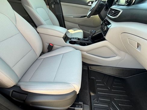 Used 2020 Hyundai Tucson Value FWD image 10