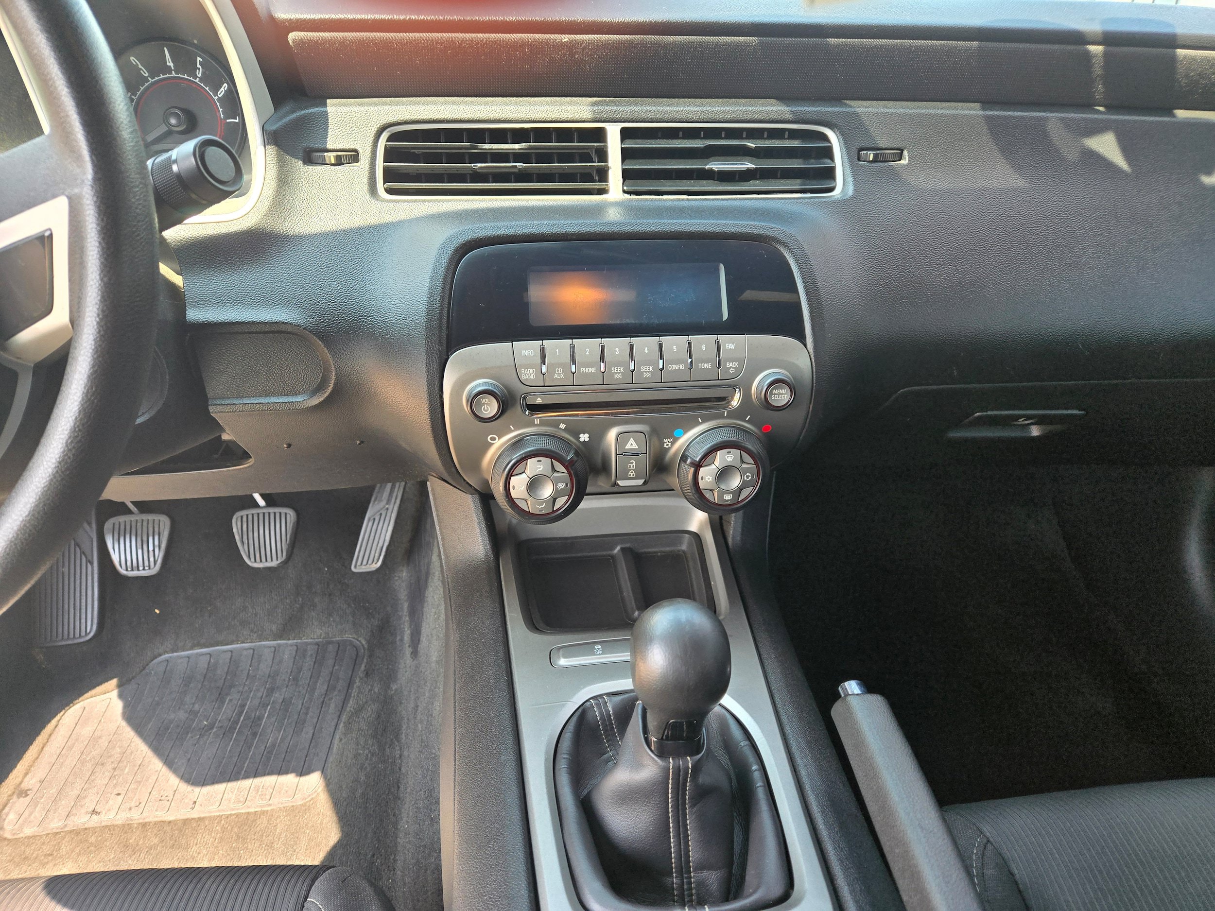 Used 2011 Chevrolet Camaro LT w/ RS Package RWD image 7