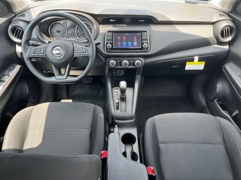 New 2025 Nissan Kicks Play S image 17