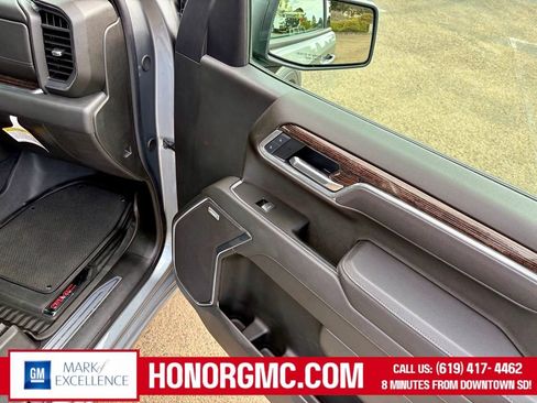 Used 2025 GMC Sierra 1500 Elevation w/ Preferred Package image 25