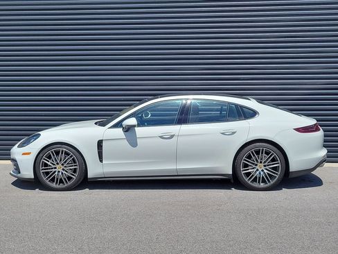 Certified 2019 Porsche Panamera RWD image 2