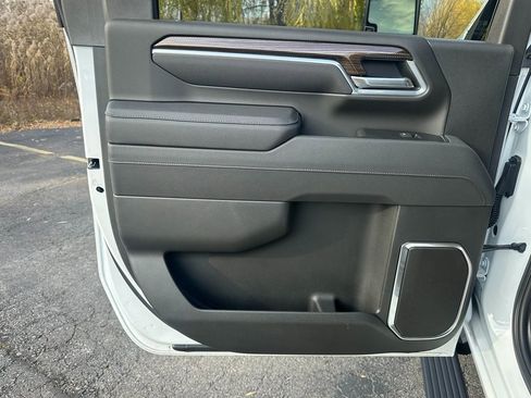 Used 2025 Chevrolet Silverado 2500 LT w/ Trail Boss Package image 25