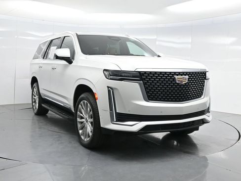 Used 2022 Cadillac Escalade Premium Luxury AWD/4WD image 73