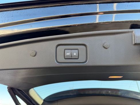 New 2026 Nissan Pathfinder SL image 36