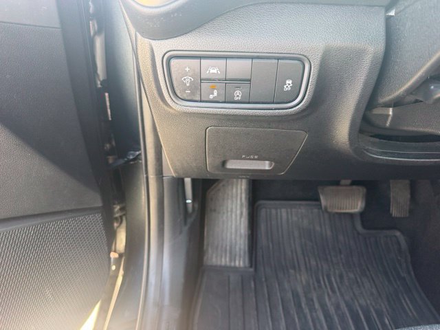 Used 2020 Kia Soul S FWD image 17