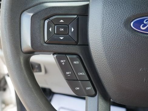 Used 2022 Ford F250 XL w/ Power Equipment Group AWD/4WD image 18