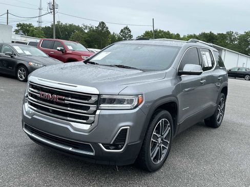 Used 2021 GMC Acadia SLT w/ Technology Package FWD image 4