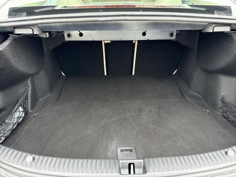 Used 2017 Mercedes-Benz C 300 4MATIC Sedan image 18