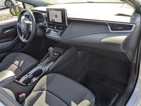 Used 2025 Toyota Corolla SE image 20